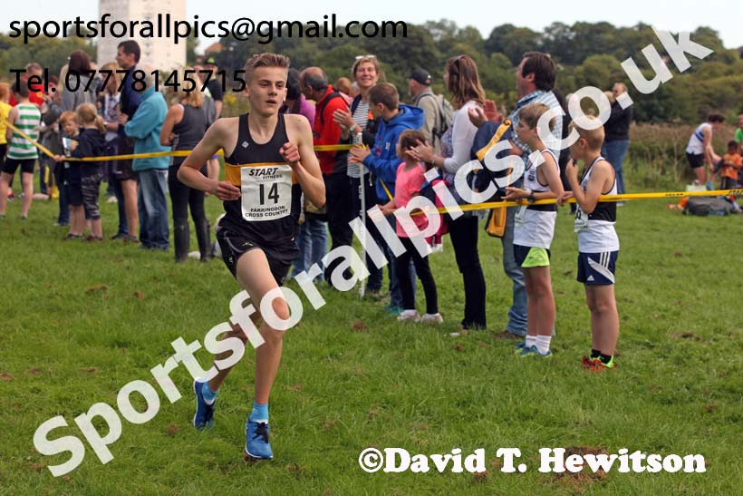 Boys and girls under-15s, Sunderland Harriers Cross Country, Farrington, Sunderland. Photo: David T. Hewitson/Sports for All Pics